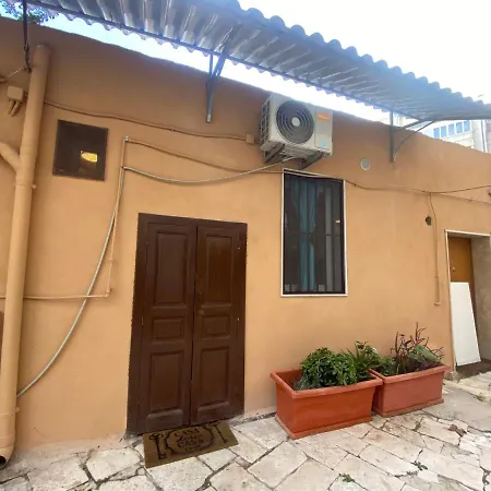Mini Loft - Bari Centro - A Due Passi Dal Mare Apartment Exterior photo