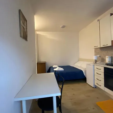 Mini Loft - Bari Centro - A Due Passi Dal Mare Apartment Exterior photo